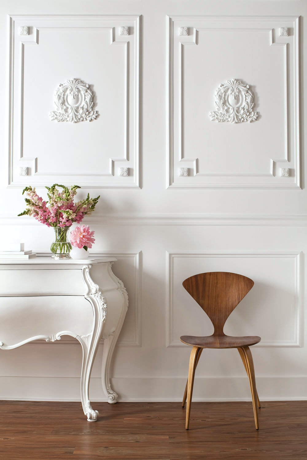 beautiful moulding+Josef m design - styling -Jody Moon Styling
