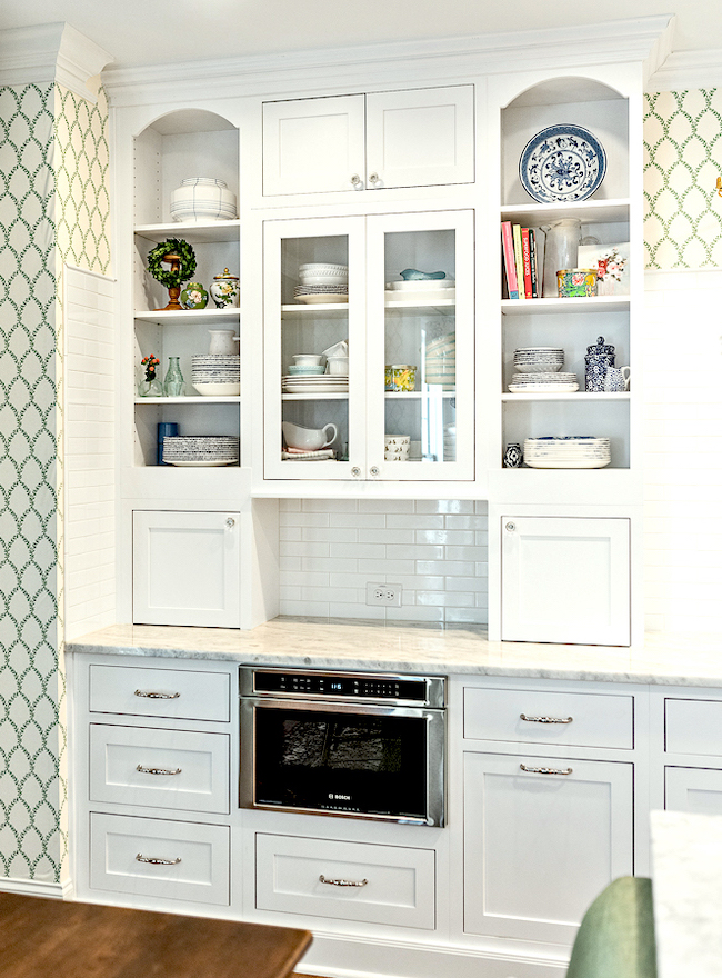 China cabinet - microwave drawer