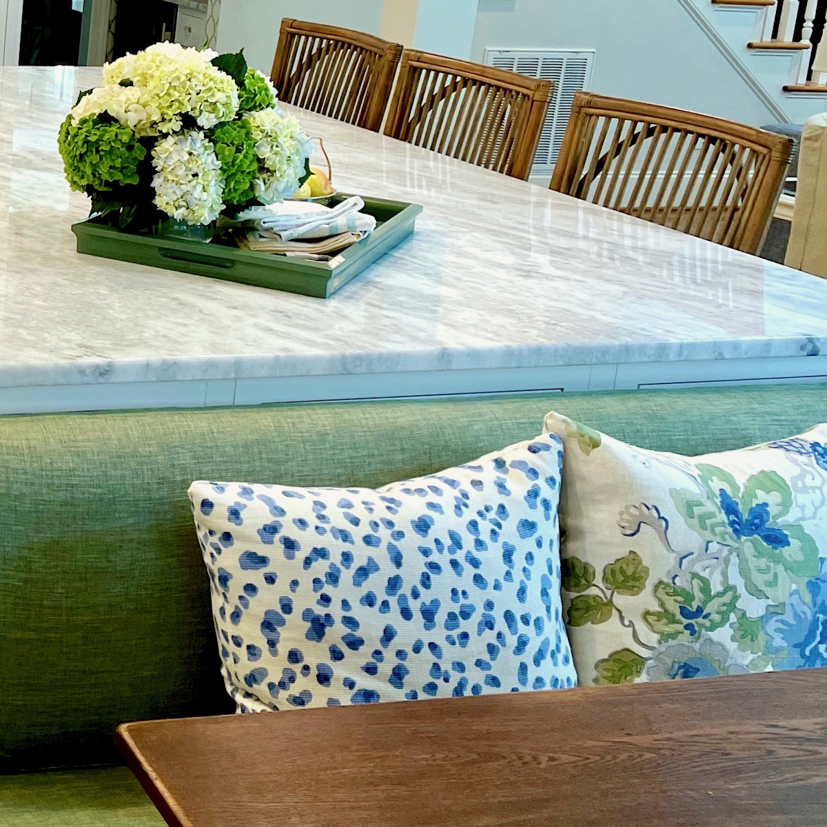 Rachel pillows banquette