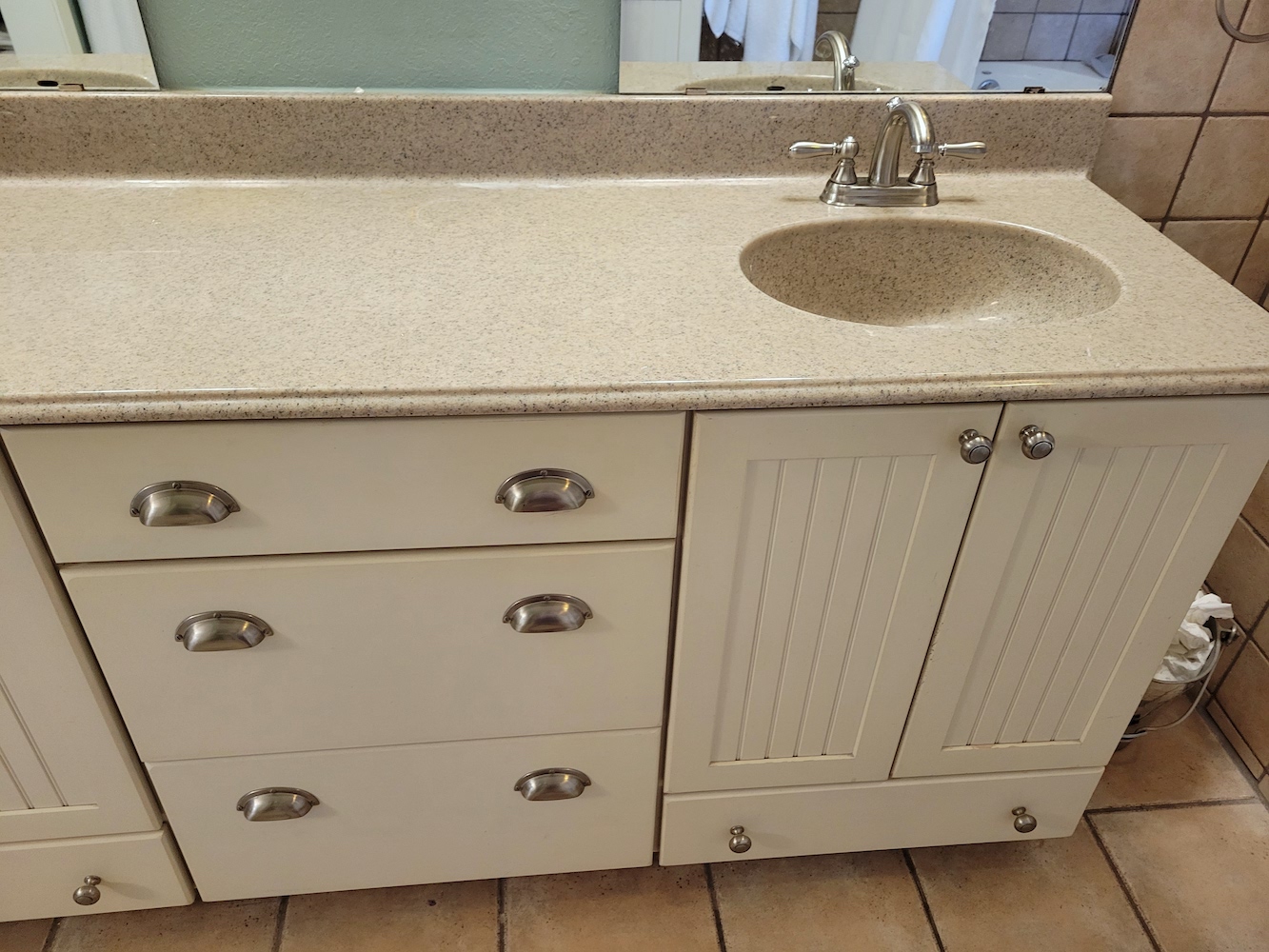 vanity and pinky beige tile