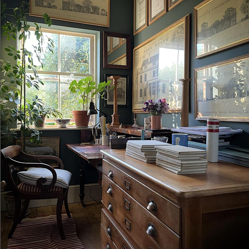 George Saumarez Smith - gray trend - dark gray office