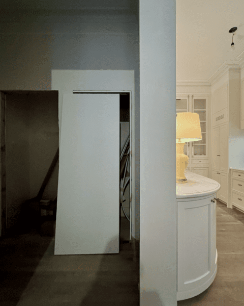 jib door issues and the guys all went on vacation!